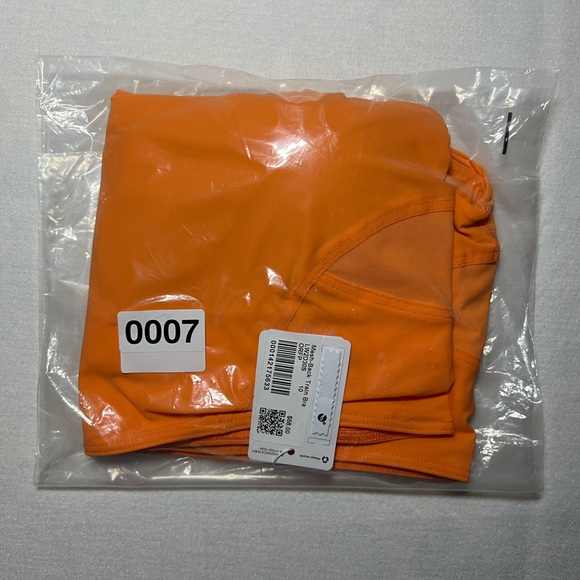 lululemon NWT mesh-back train bra *med. support A/B cup sz 10 Orange Frappe - Picture 3 of 3